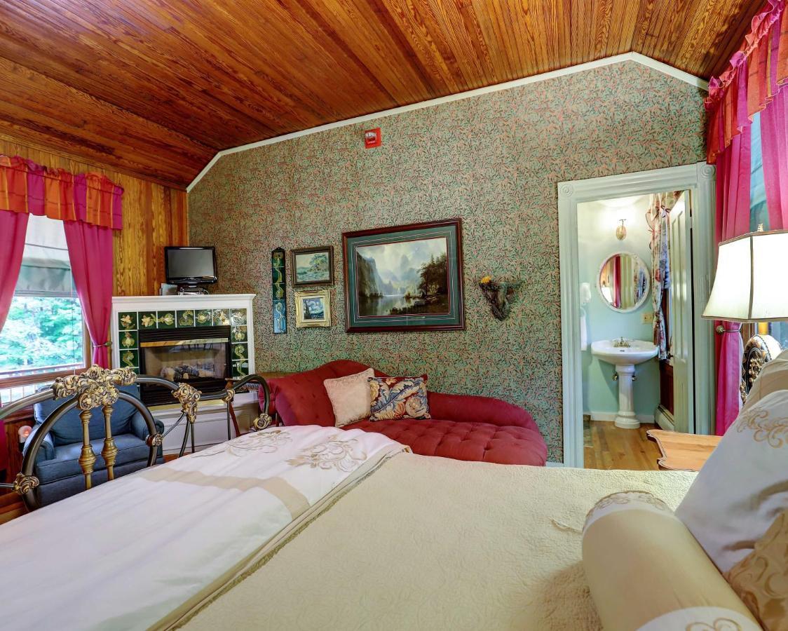 The Fairlawn Inn Хънтър Екстериор снимка