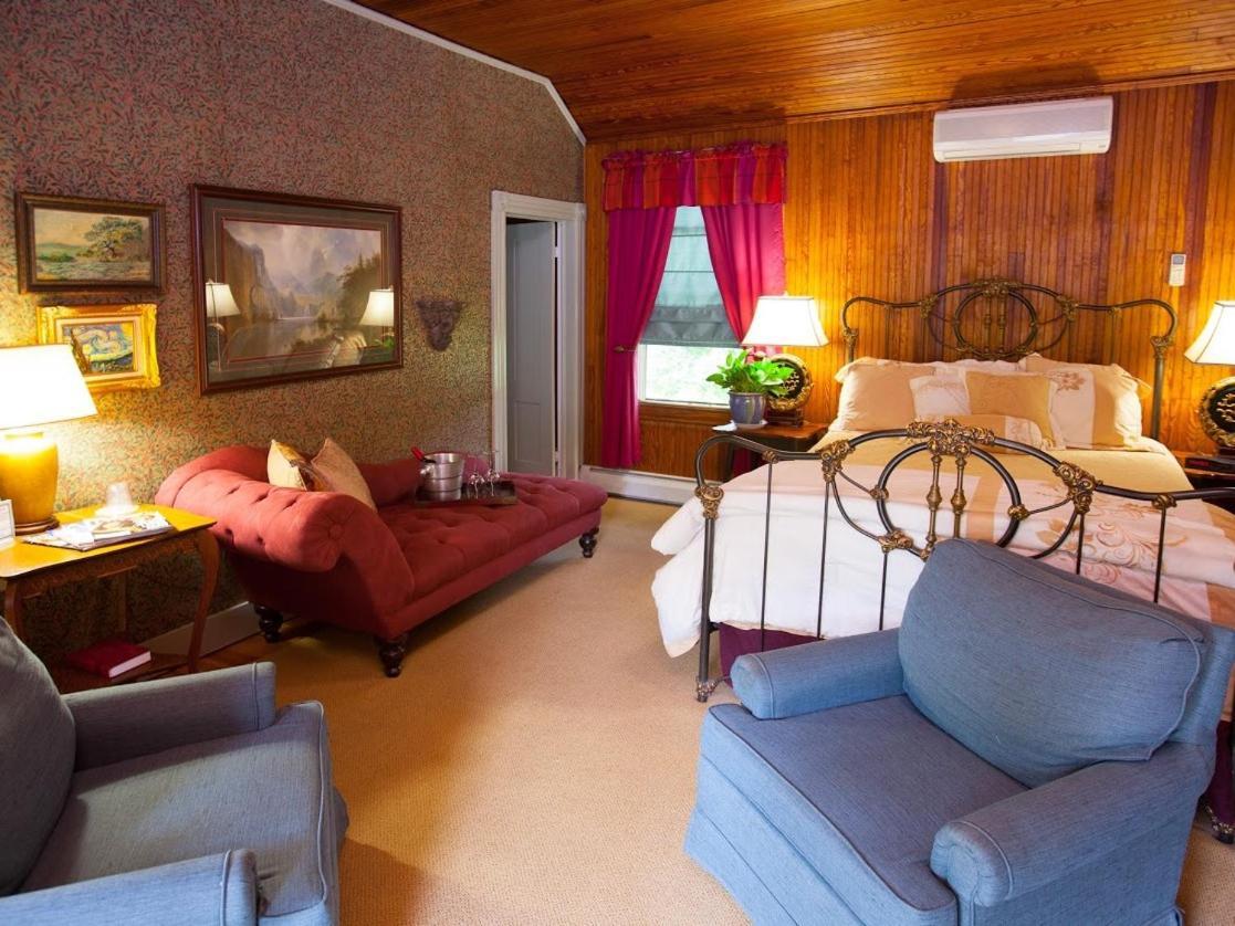 The Fairlawn Inn Хънтър Екстериор снимка