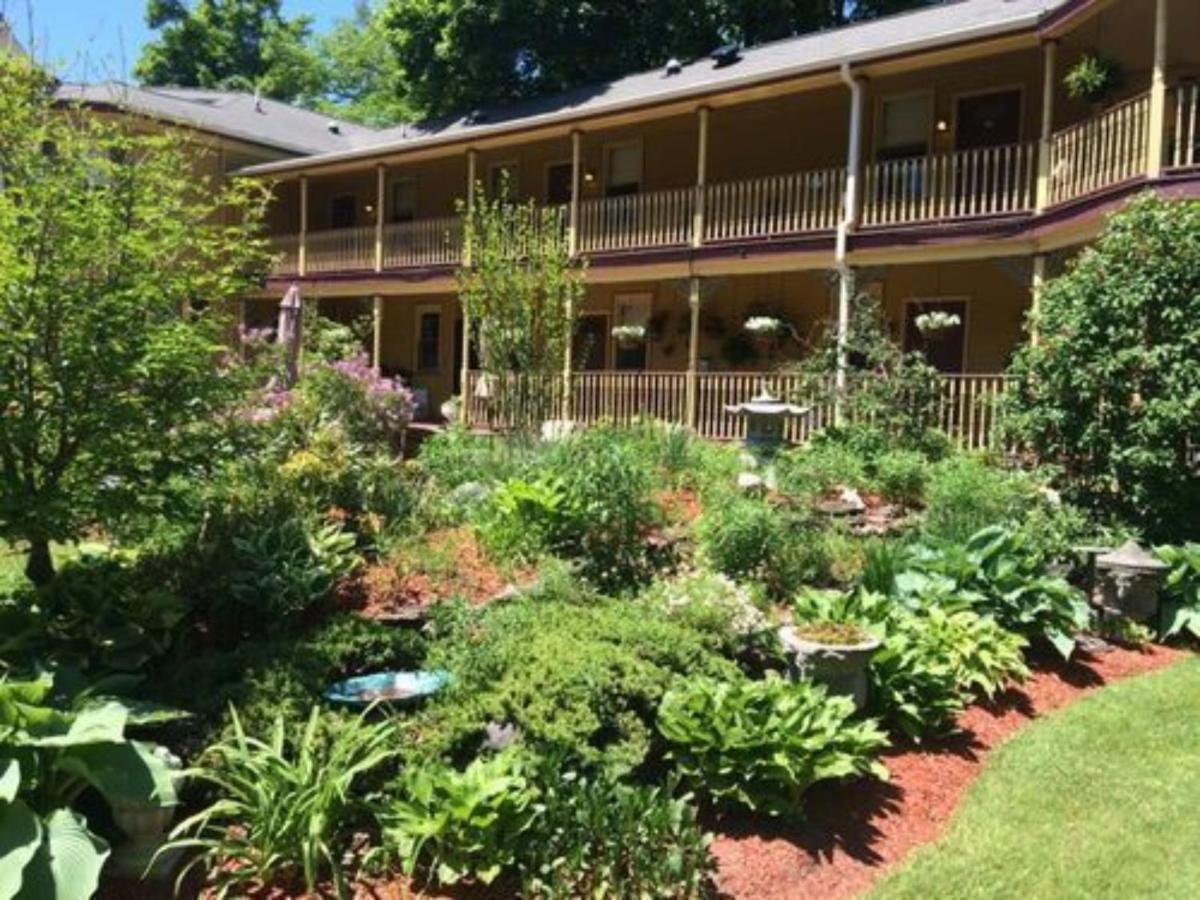 The Fairlawn Inn Хънтър Екстериор снимка