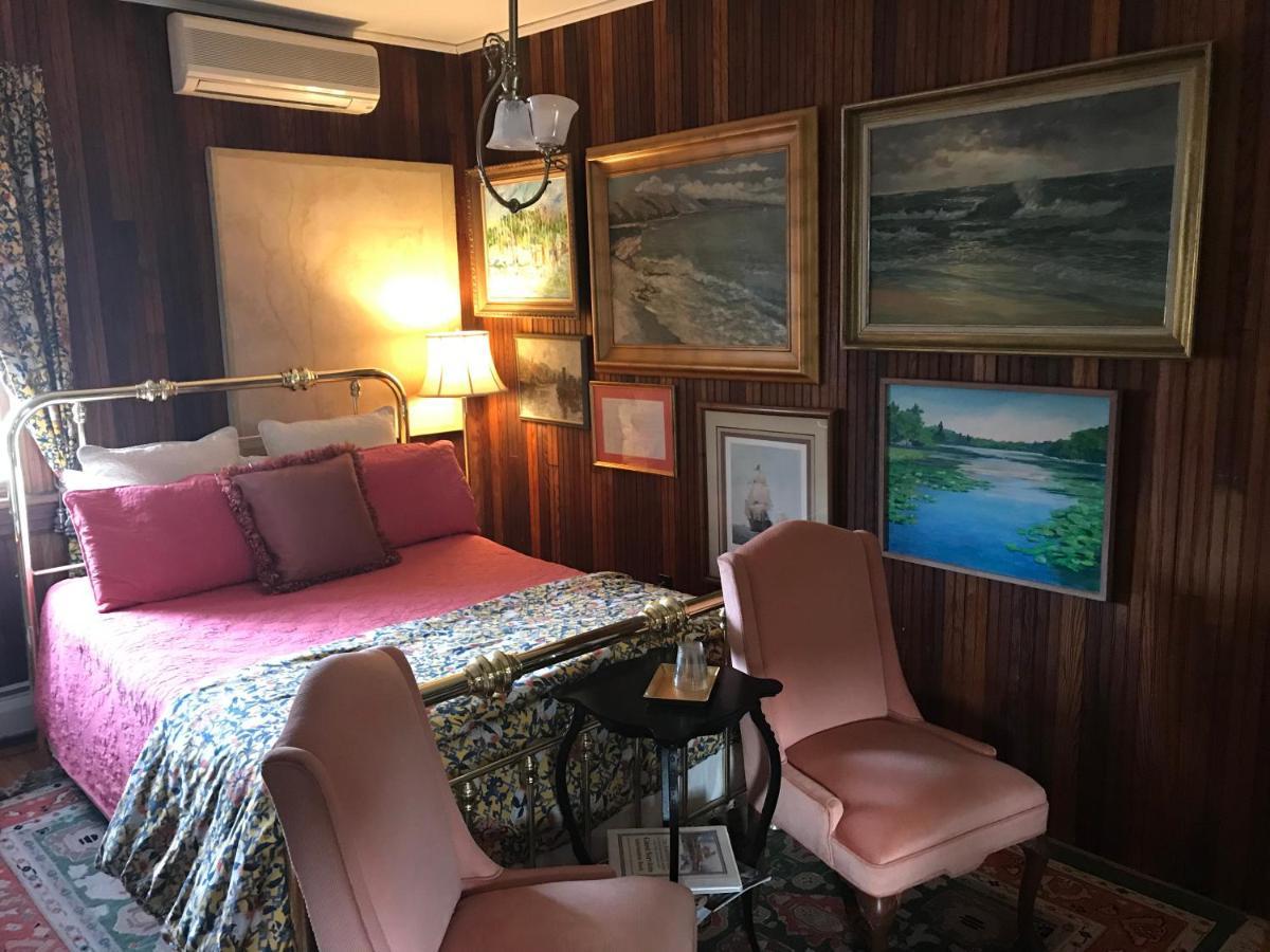 The Fairlawn Inn Хънтър Стая снимка